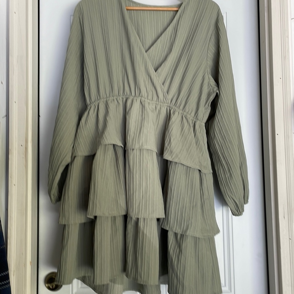 Shein Curve Green Party dress. Compliment grabber.